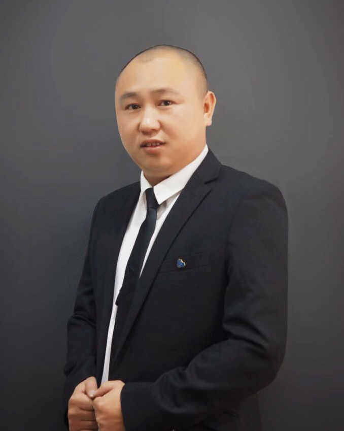 王小龍